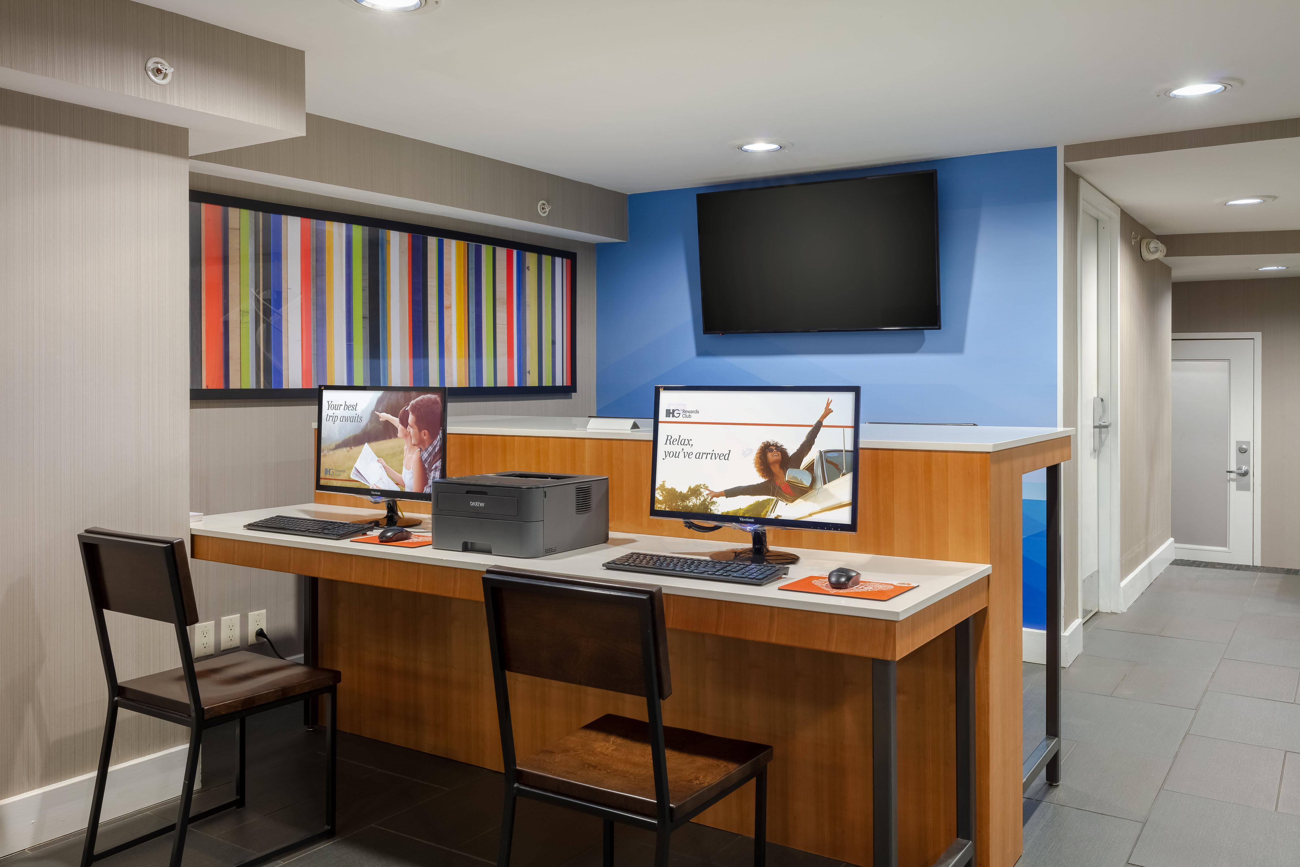Holiday Inn Express & Suites - Atlanta Downtown By Ihg Екстериор снимка