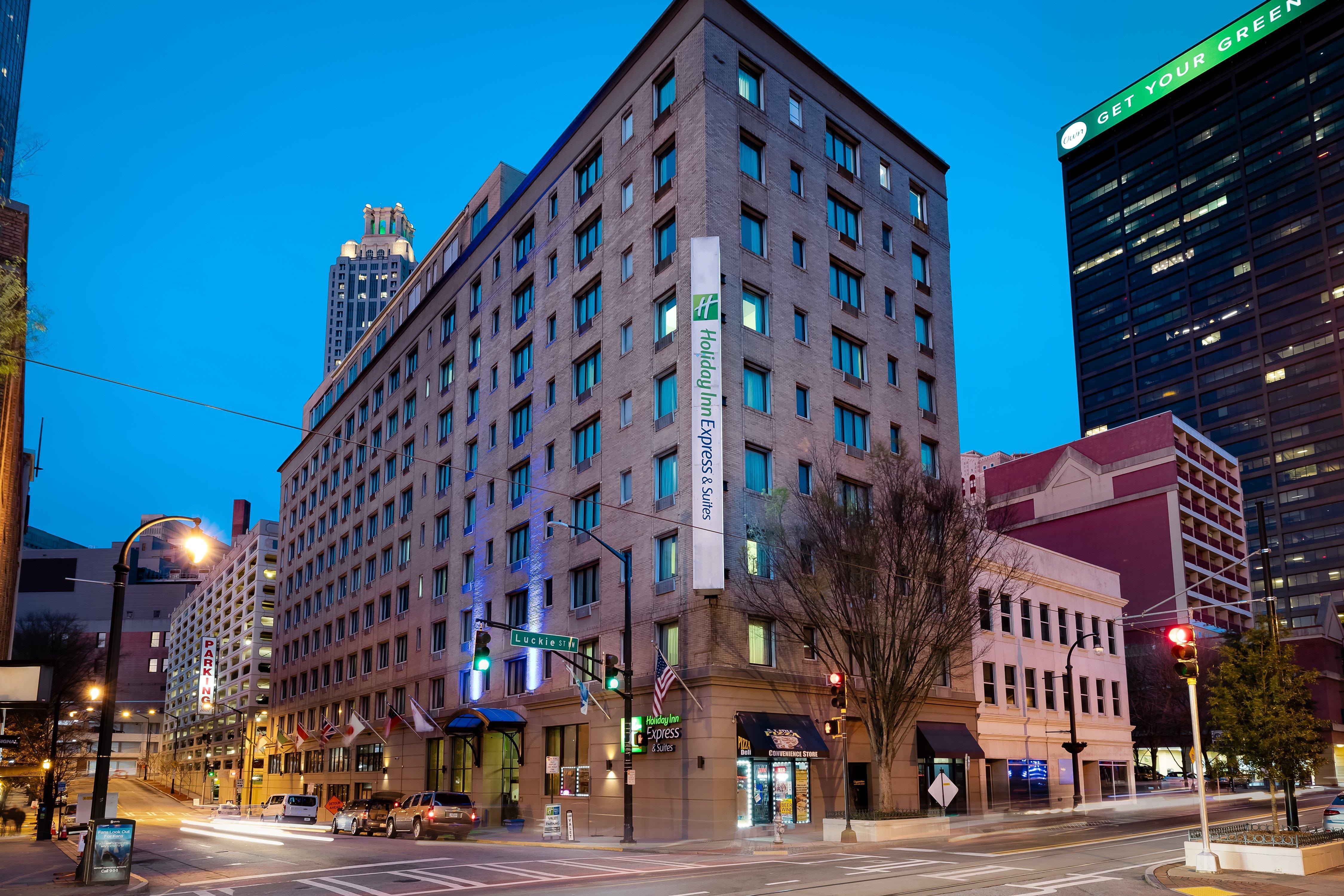 Holiday Inn Express & Suites - Atlanta Downtown By Ihg Екстериор снимка