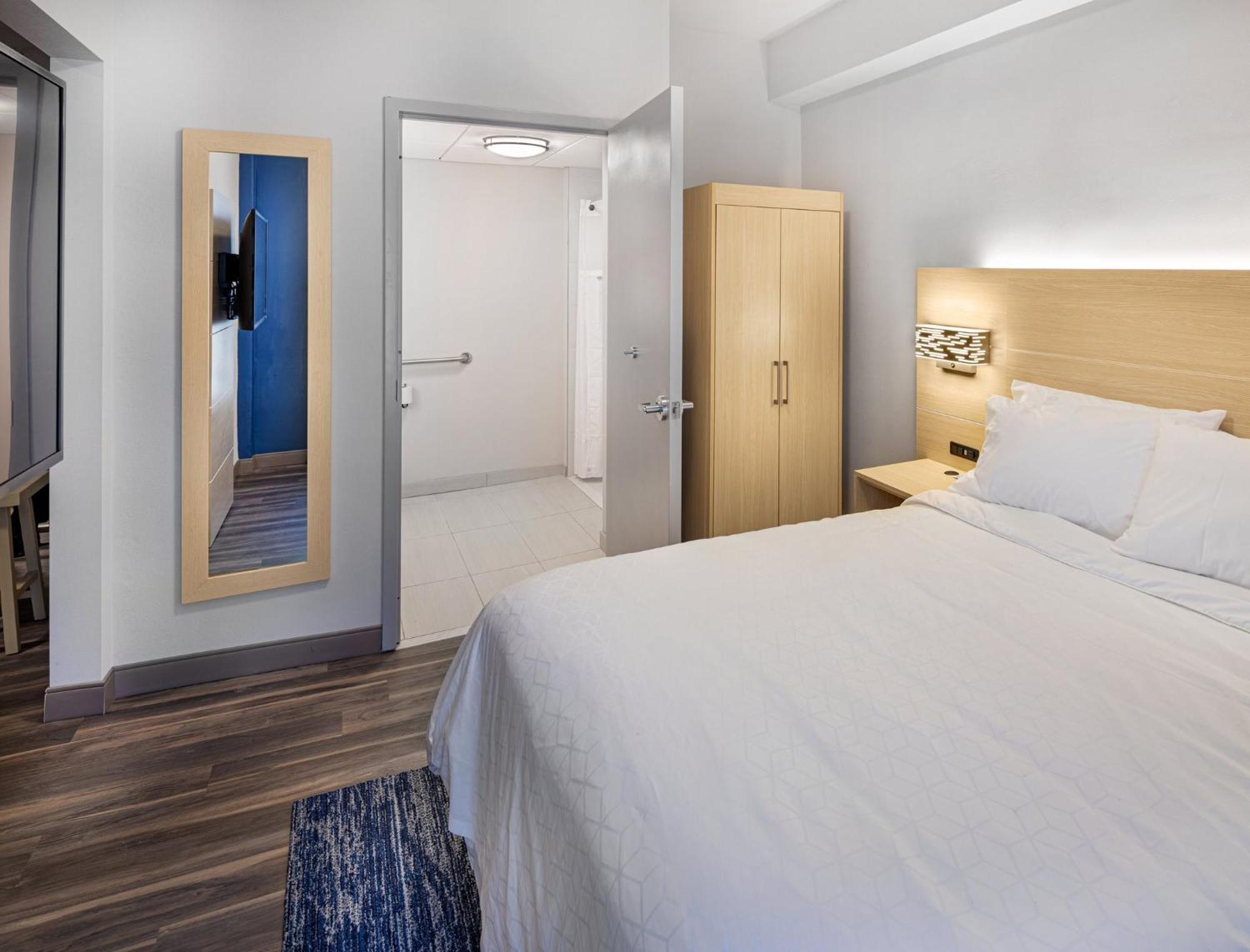 Holiday Inn Express & Suites - Atlanta Downtown By Ihg Екстериор снимка