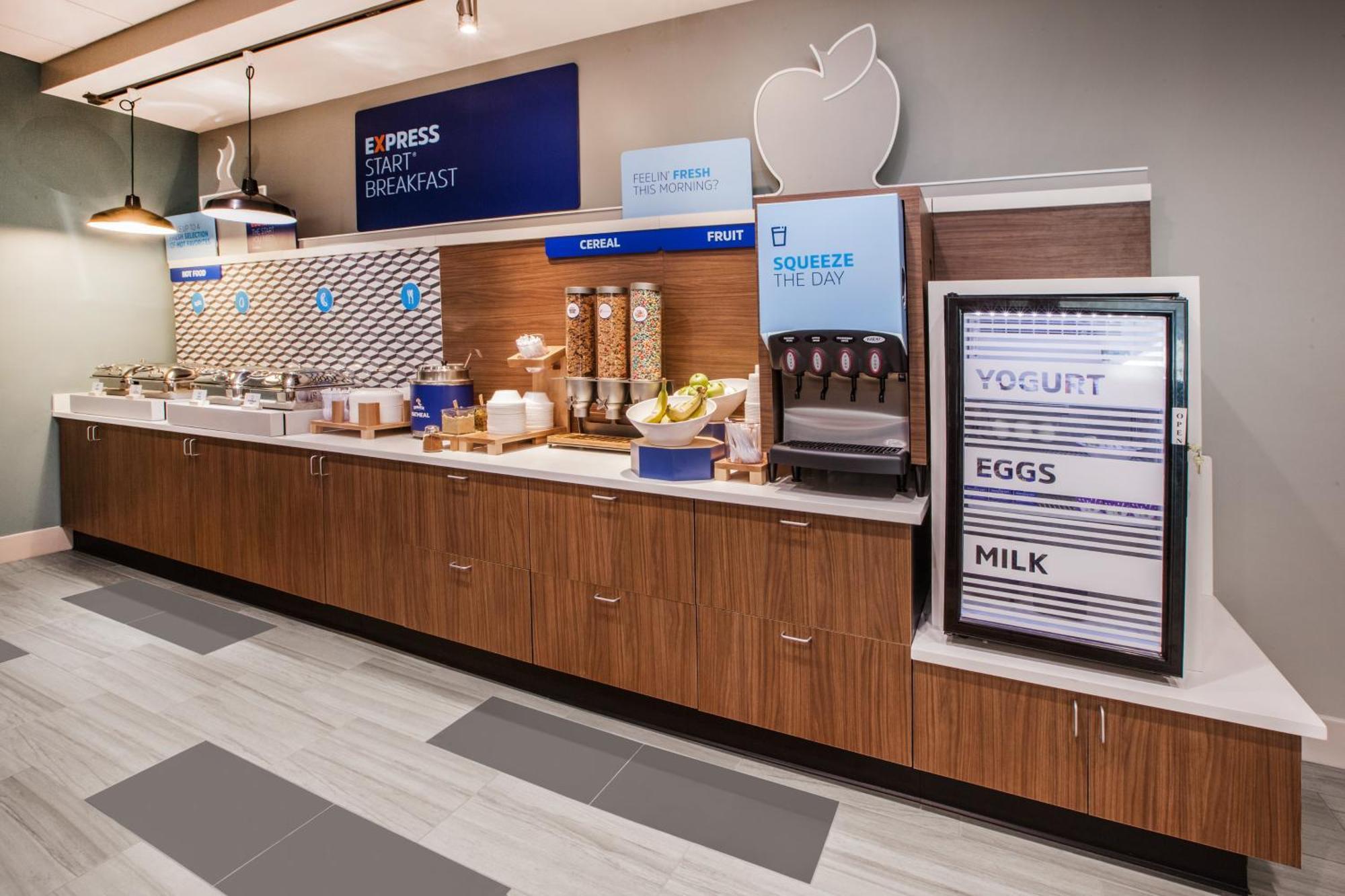 Holiday Inn Express & Suites - Atlanta Downtown By Ihg Екстериор снимка