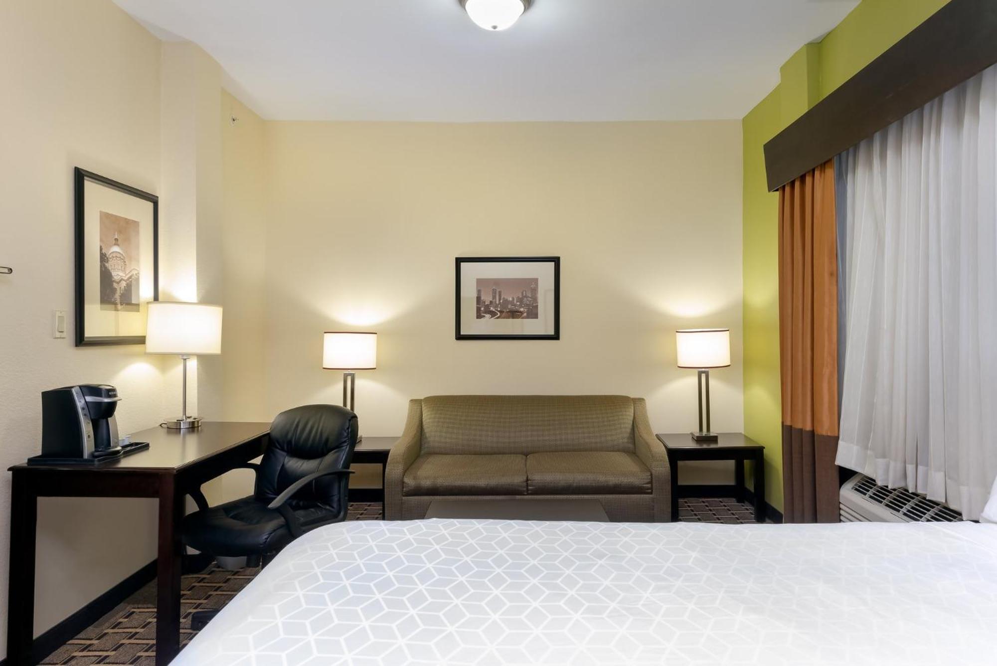 Holiday Inn Express & Suites - Atlanta Downtown By Ihg Екстериор снимка