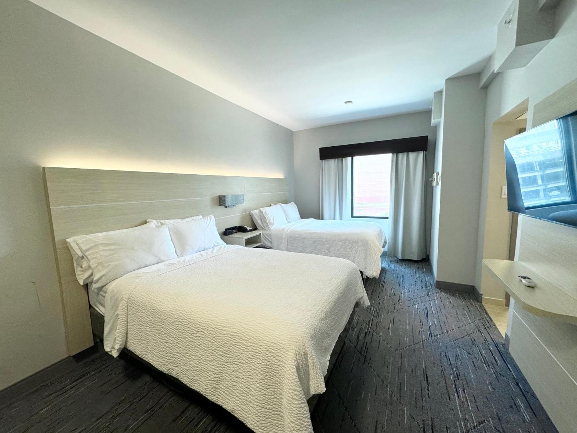 Holiday Inn Express & Suites - Atlanta Downtown By Ihg Екстериор снимка